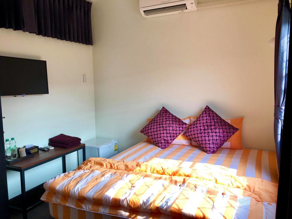 เอชพี เฮาส์ คาเฟ่ Hotel เชียงใหม่ ภายนอก รูปภาพ