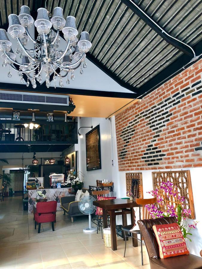 เอชพี เฮาส์ คาเฟ่ Hotel เชียงใหม่ ภายนอก รูปภาพ